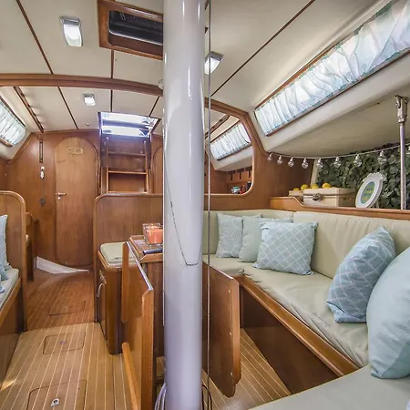 Sailboat Exclusive Experience *