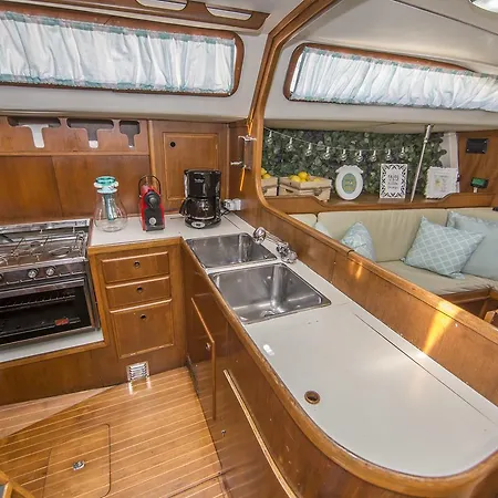 Sailboat Exclusive Experience *