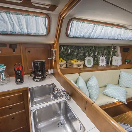 Sailboat Exclusive Experience Botel