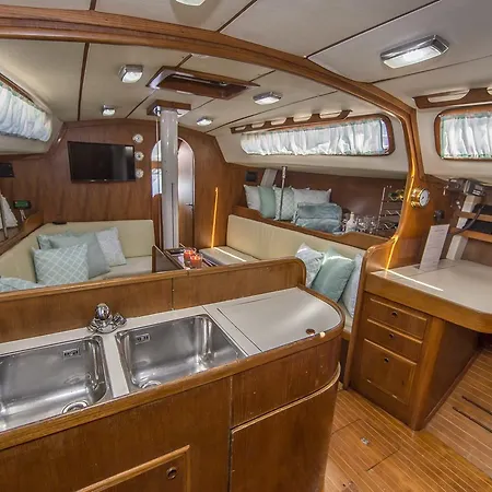 Sailboat Exclusive Experience Båthotell